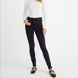 Madewell black skinny jeans. High rise. 10”